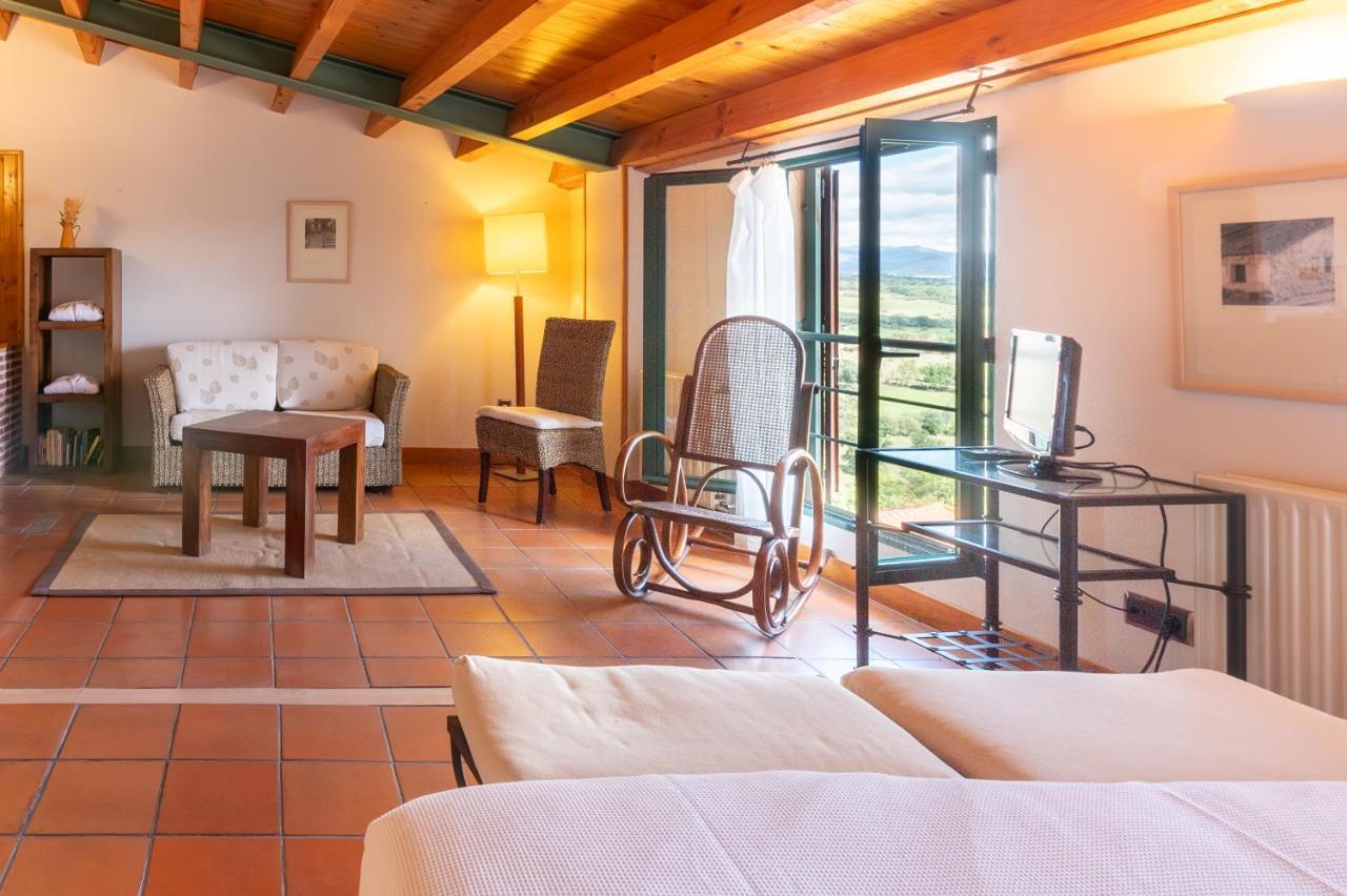 Hotel Hospederia El Arco à Villavieja del Lozoya Extérieur photo